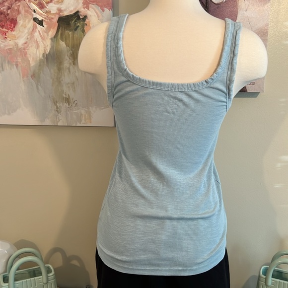 UNIVERSAL THREAD Women’s Tank Top Size Small - Picture 2 of 4